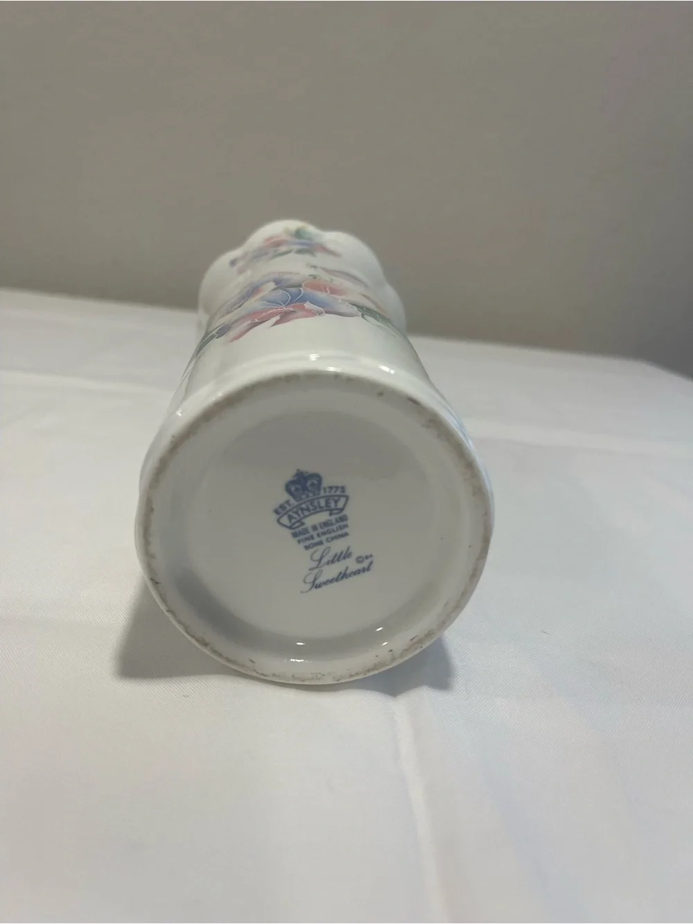 Aynsley Fine Bone English Floral Scalloped Vase - White with Pink & Blue Flowers